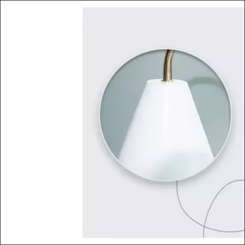Weiße Aromatherapie-Kerzenwärmer-Tischlampe, dekoratives Wohnaccessoire, modernes Design.