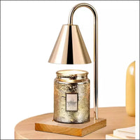 Goldene Aromatherapie-Kerzenwärmer-Lampe auf Holzbasis, dekoratives Wohnaccessoire.