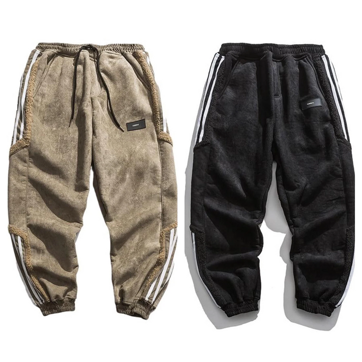 Zwei Jogginghosen, beige und schwarz, mit Streifen, Baumwolle, sportlich, bequem, Herrenmode.