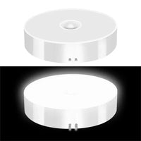 Runder LED-Nachtlichtsensor, weiß, batteriebetrieben, energiesparend, für Innenräume.