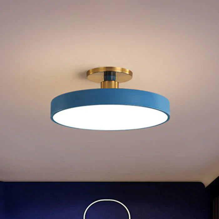 Blaue Deckenleuchte, rund, modern, LED, Metall, Wohnzimmerbeleuchtung, energiesparend.