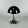 Schwarze Pilzlampe aus Metall, modernes Design, Tischleuchte, Inneneinrichtung, Beleuchtung.