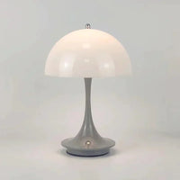 Weiße Pilzlampe, modernes Design, Kunststoff, Tischleuchte, minimalistisch, Inneneinrichtung.