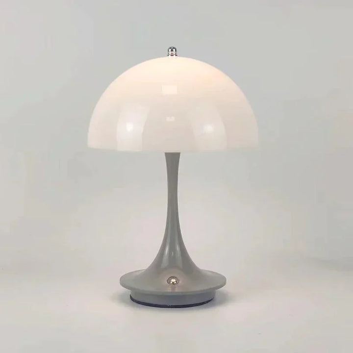 Weiße Pilzlampe, modernes Design, Kunststoff, Tischleuchte, minimalistisch, Inneneinrichtung.