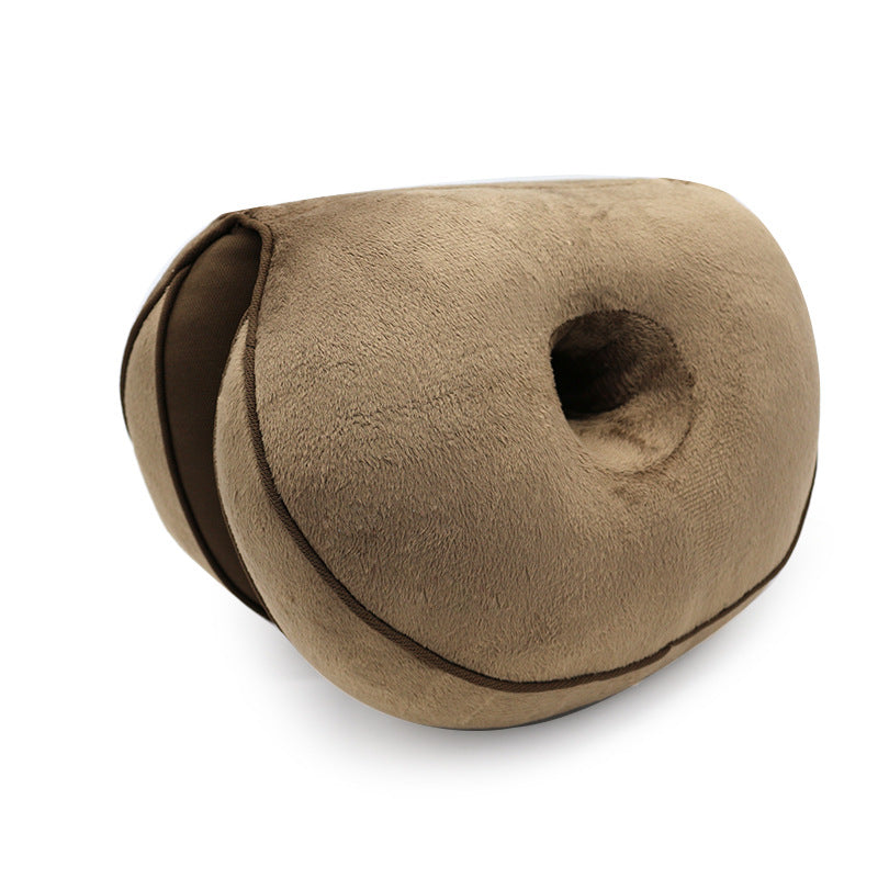 Braunes orthopädisches Sitzkissen aus Memory-Schaum, ergonomisch, für Rückenschmerzen.