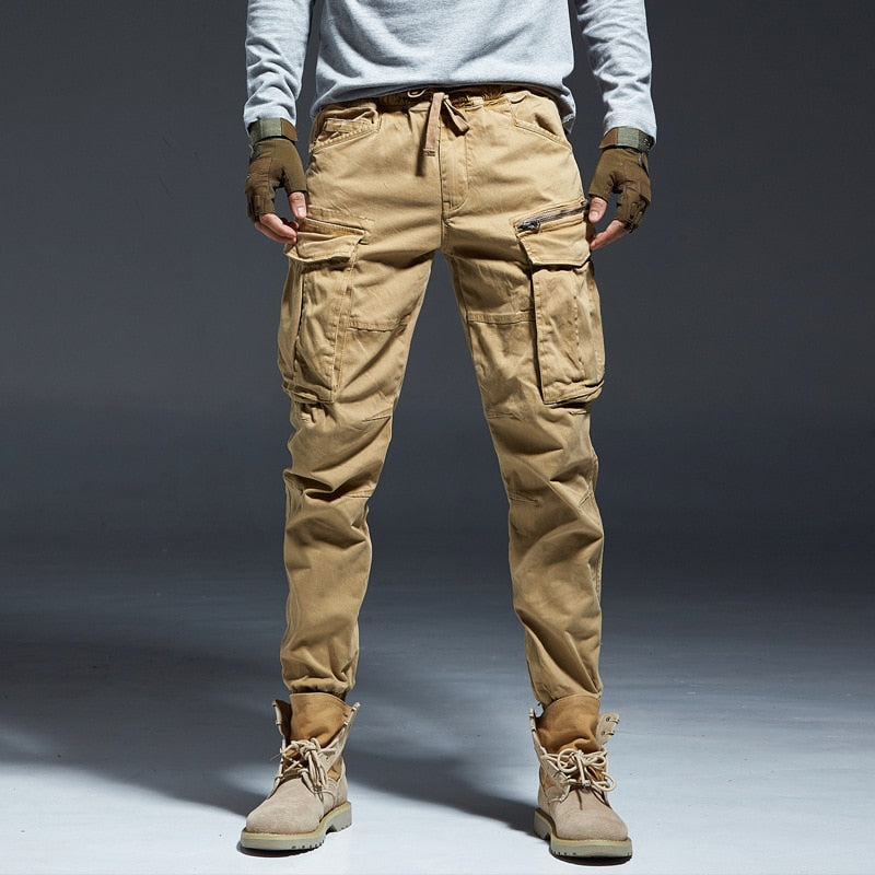 Männer Cargohose beige, Baumwolle, taktisch, mit Taschen, Outdoor, Freizeitmode.