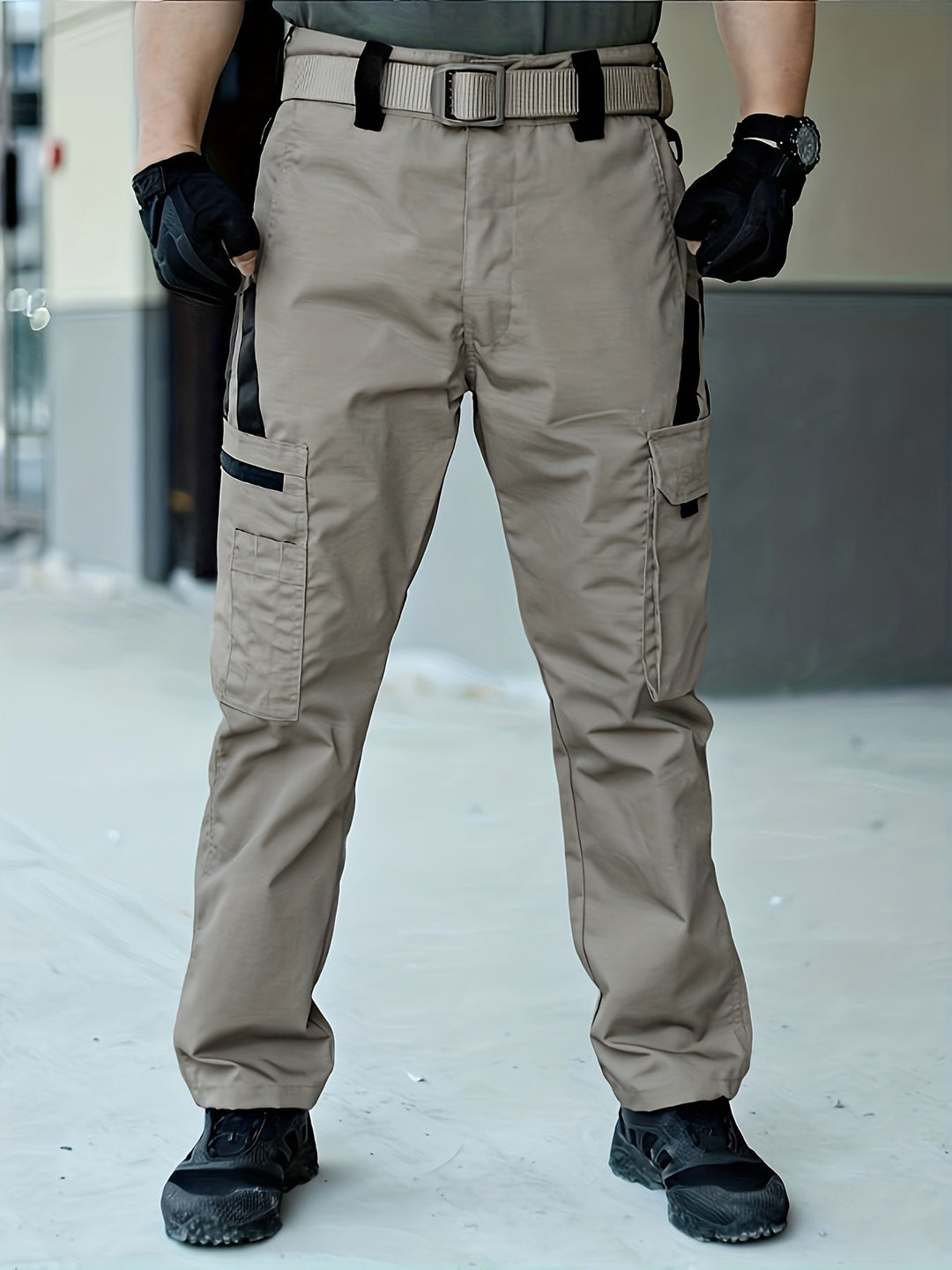 Beige taktische Hose für Herren, mit Taschen, Outdoor, robust, atmungsaktiv, Freizeitkleidung.