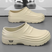 Beige Clogs aus Kunststoff, rutschfest, modern, für Damen und Herren, bequem, modisch.