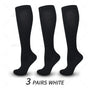 Drei Paar schwarze Kompressionsstrümpfe, knielang, unisex, ideal für Sport und Reisen.