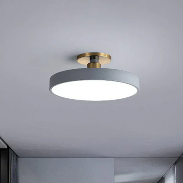 Moderne Deckenleuchte, rund, weiß, Metall, LED, Wohnzimmerbeleuchtung, energiesparend.