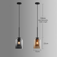 Postmoderne Pendelleuchte aus Glas, höhenverstellbar, schwarz, 22cm hoch, 15cm Durchmesser.