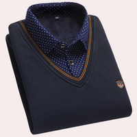 Dunkelblauer Herrenpullover mit gepunktetem Hemdkragen, elegantes Design, Baumwolle.