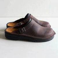 Dunkelbraune Ledersandalen mit Schnalle, bequeme Herrenschuhe, rutschfeste Sohle.