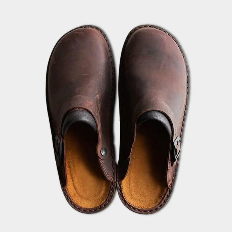 Dunkelbraune Lederschuhe, handgefertigt, rutschfest, bequem, für Herren, Freizeitmode.