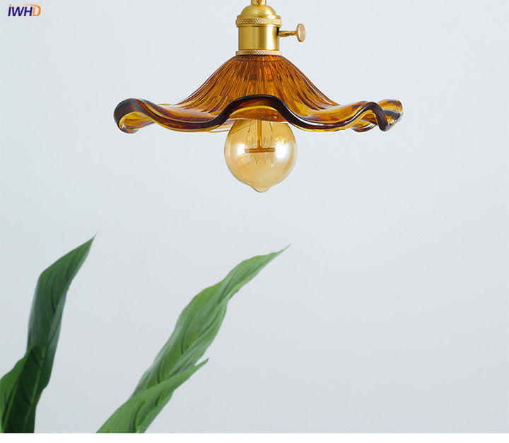 Vintage Pendelleuchte aus Glas, bernsteinfarben, mit Edison-Glühbirne, dekorativ, modern.