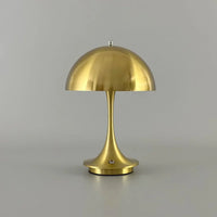 Goldene Tischlampe in Blütenknospenform, modernes Design, Metall, dekorative Beleuchtung.