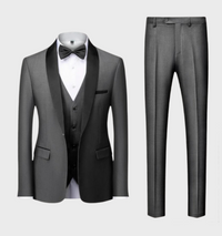 Grauer Herrenanzug mit Weste und Fliege, elegantes Design, ideal für formelle Anlässe.