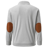 Grauer Cord-Pullover mit braunen Ellbogen-Patches, Herrenmode, stilvoll und bequem.