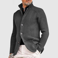 Grauer Herrenstrickjacke mit Knöpfen, elegantes Design, ideal für Herbstmode.
