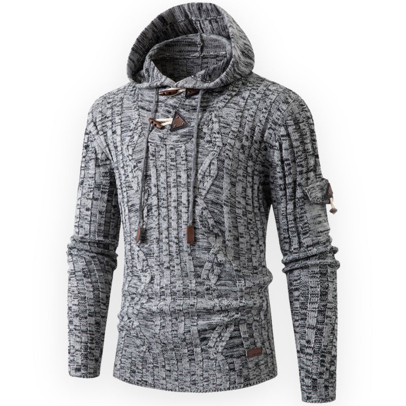Grauer Strickpullover mit Kapuze, Kordelzug und Knöpfen, Herrenmode, Winterkleidung.