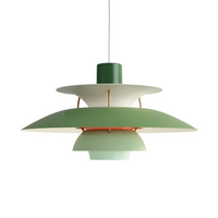 Grüne Pendelleuchte, modernes Design, Metall, skandinavischer Stil, Wohnzimmerbeleuchtung.
