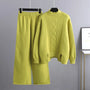 Gelber Strickpullover und Hose Set, Damenmode, Herbst Winter, gemütlich, modisch, elegant.