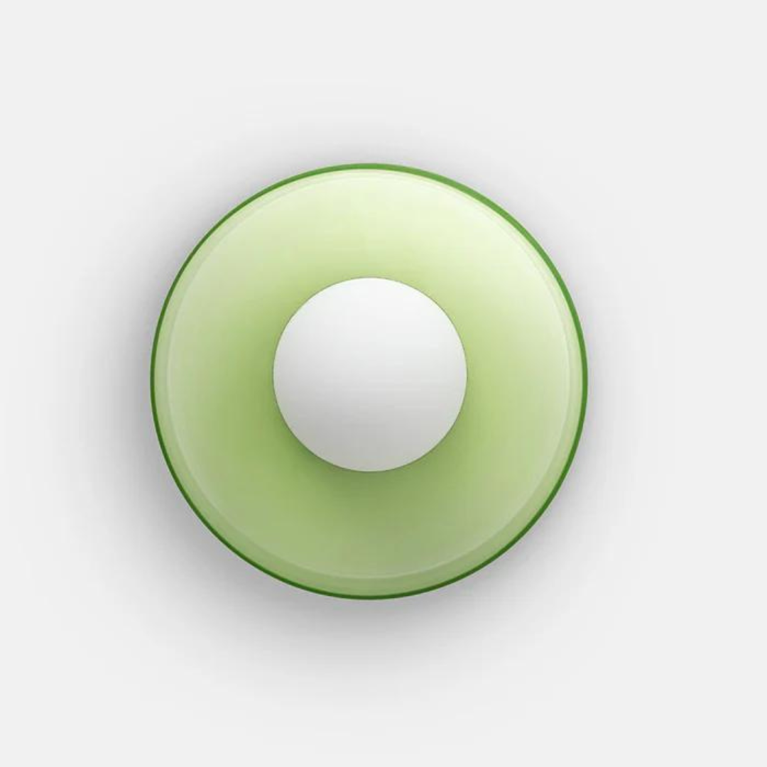 Grüne runde Deckenleuchte aus Glas, moderne LED-Lampe, minimalistisch, energiesparend.