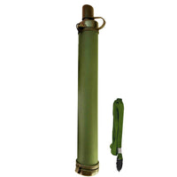 Grüner tragbarer Wasserfilter mit Schlauch, Outdoor, Camping, Survival-Ausrüstung.