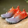 Orange-graue Barfußschuhe, atmungsaktiv, rutschfest, ideal für Outdoor-Aktivitäten.