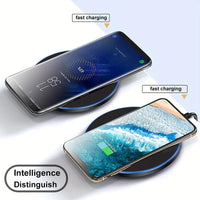 Zwei Smartphones auf kabellosen Ladegeräten, schnellladefähig, schwarz, modern, Technologie.