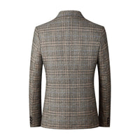Khaki karierter Herrenblazer, Rückansicht, Wollmischung, elegantes Design, modische Herrenmode.