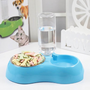Blauer Haustier-Futternapf mit Wasserspender, ideal für Hunde und Katzen, Kunststoff.