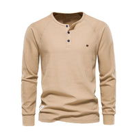 Khaki Herren-Henley-Shirt, Langarm, Baumwolle, Knopfleiste, Freizeitmode, Beige.
