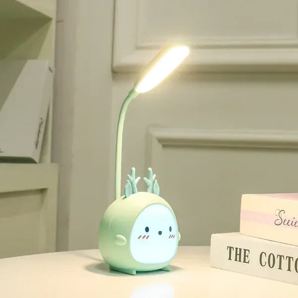 Grüne LED-Tischlampe für Kinder, USB, augenschonend, ideal zum Lesen im Schlafzimmer.