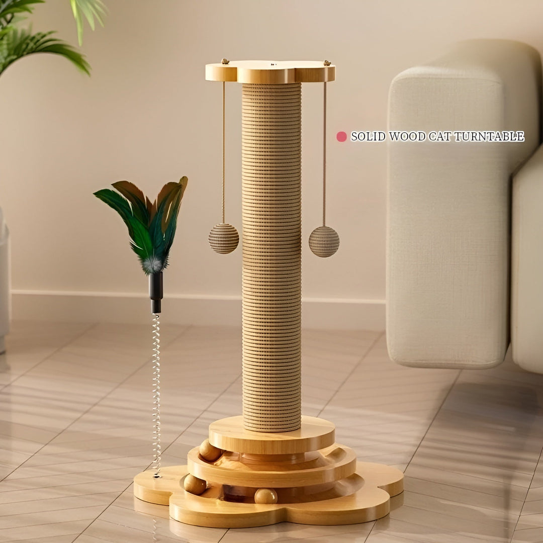 Kratzbaum aus Massivholz mit Feder und Spielbällen, ideal für Katzen, modernes Design.