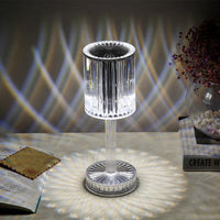 Kristall-Tischlampe, transparent, modernes Design, LED-Beleuchtung, dekorative Wohnkultur.