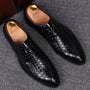 Schwarze Herren Lederschuhe, kariert, Business Casual, spitze Zehen, Schnürung.