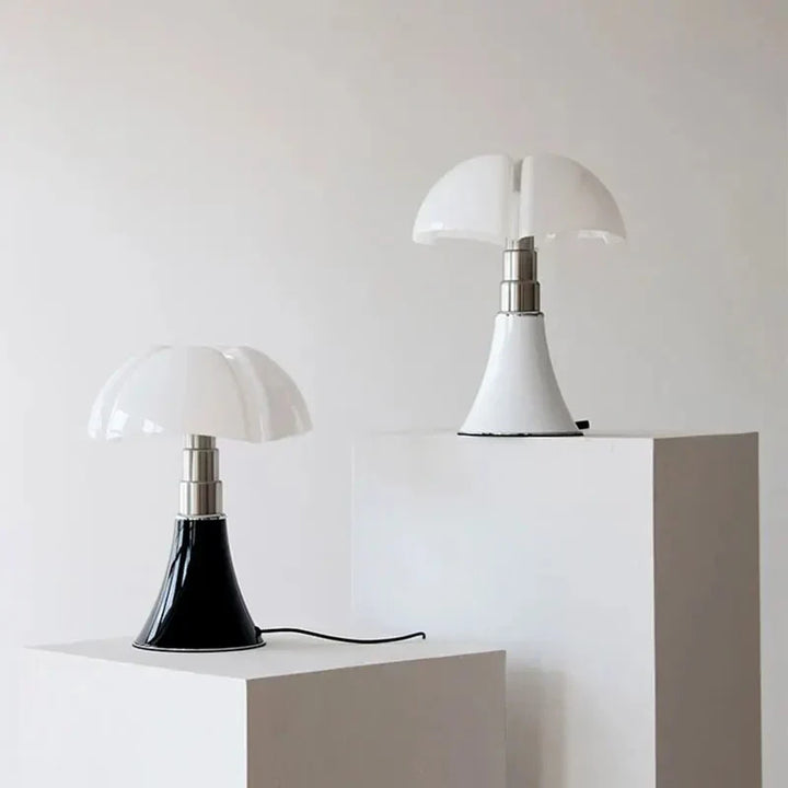 Moderne Designer-Tischlampe, schwarz-weiß, Metall, Schlafzimmer, stilvolle Beleuchtung.